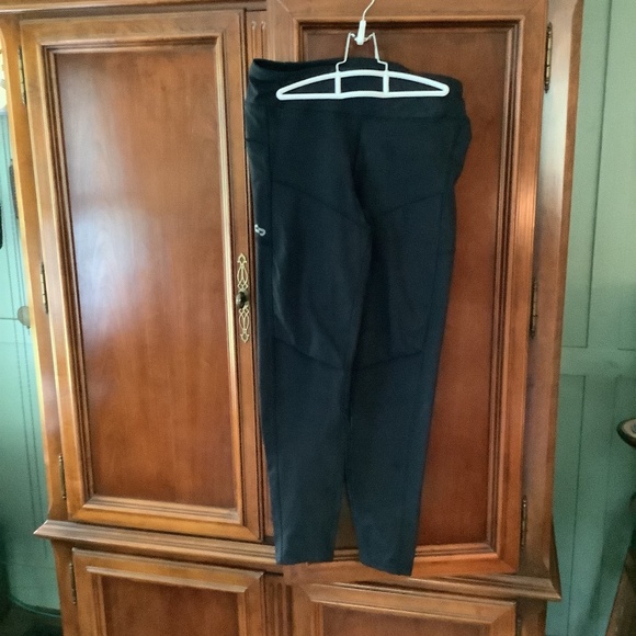 Oros jogger size L - Picture 1 of 2